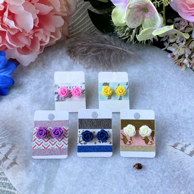 Boucles d’oreilles, clou d’oreille, bouton de rose, jaune, violet, rose, bleu, beige 