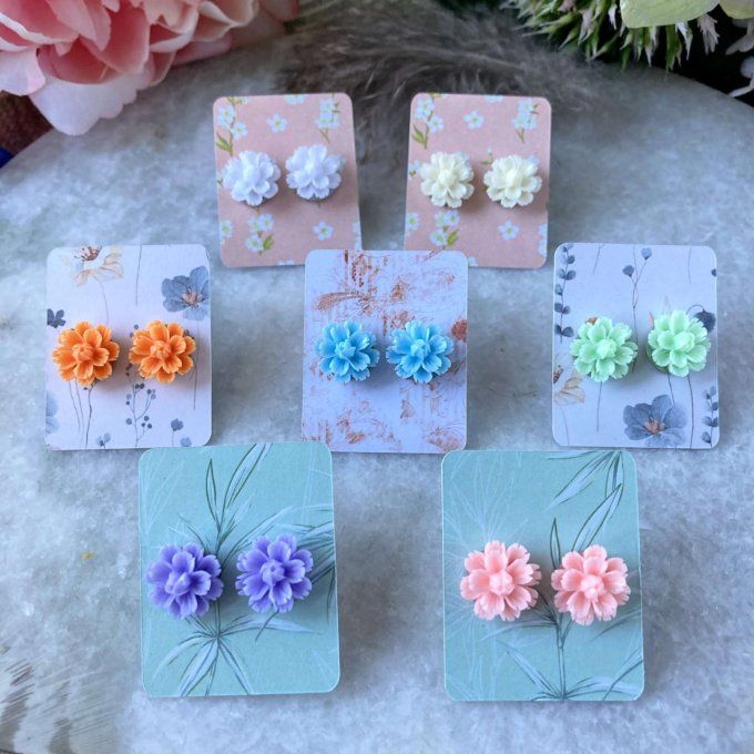 Boucles d’oreilles, clou d’oreille, fleur pâquerette, blanc, beige, orange, bleu, vert, violet, rose