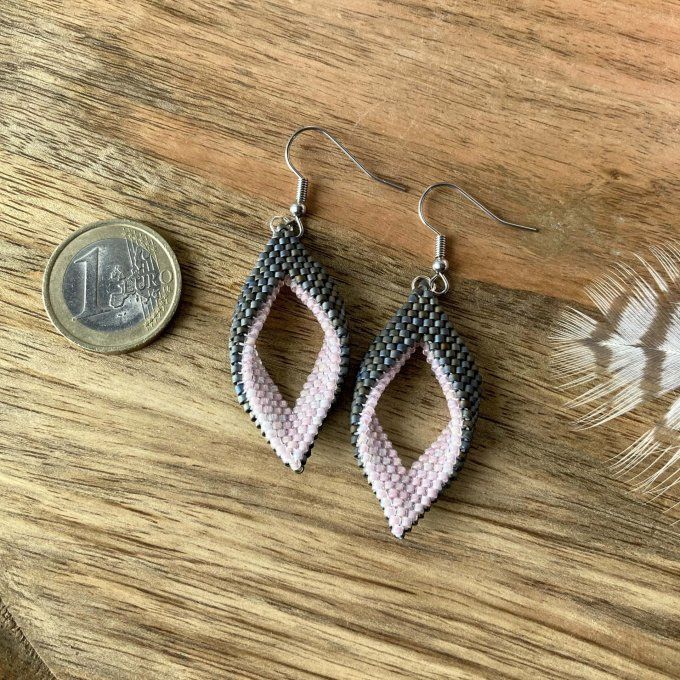 Boucles d’oreilles en perles Miyuki en forme de feuille rose et gris