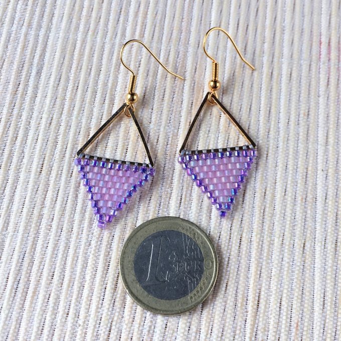 Boucles d'oreilles triangle en tissage de perles Miyuki violet & rose