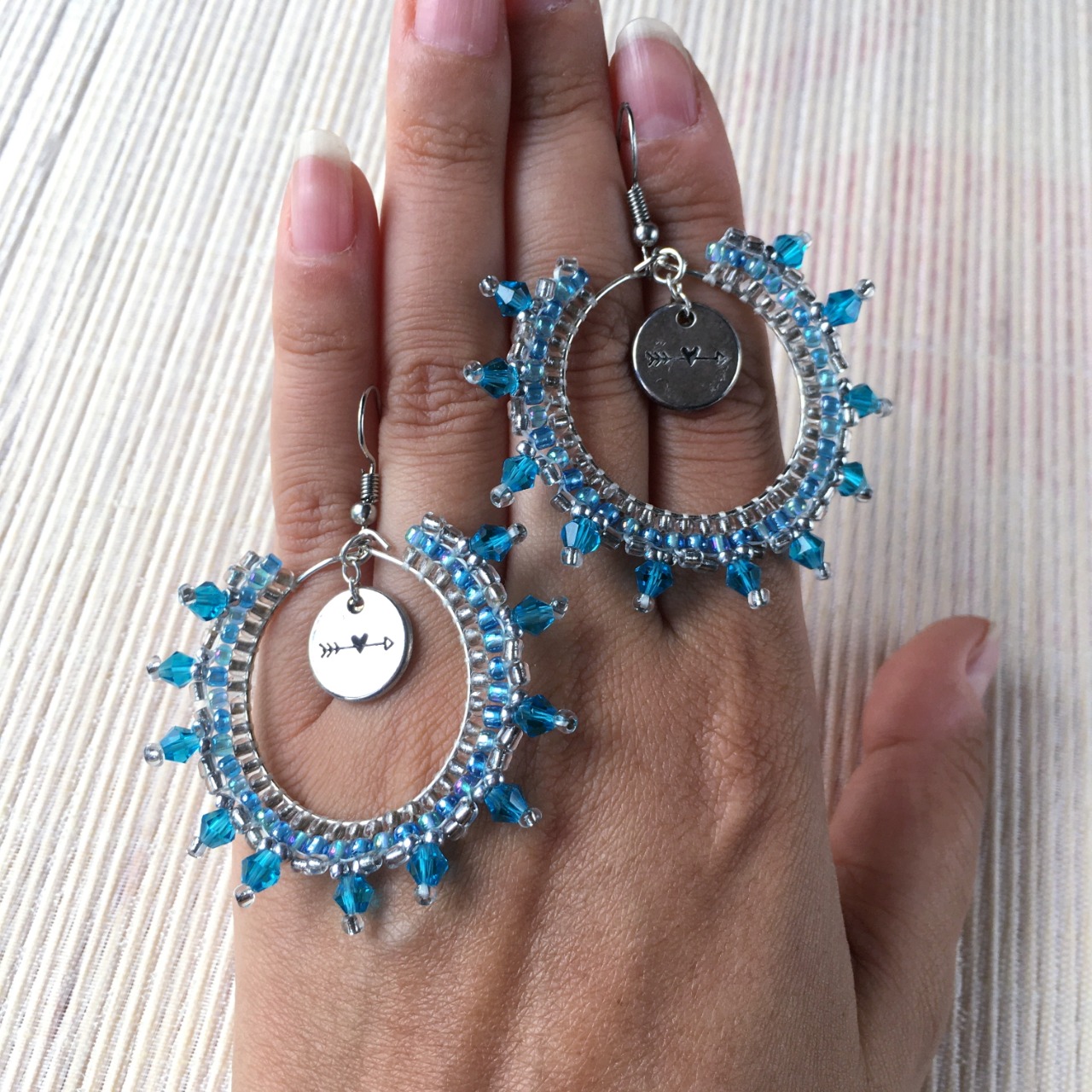 Boucles D'Oreilles En Émail Cloisonné Avec Perle Baroque Bleu Argenté - Occasion