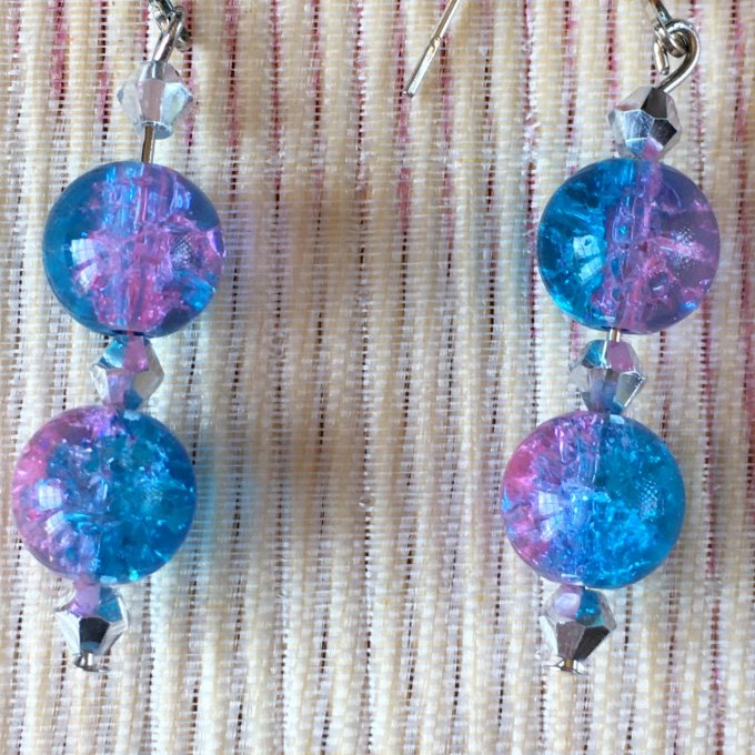 Boucles d'oreilles pendantes, à perles craquelées, bleu et rose