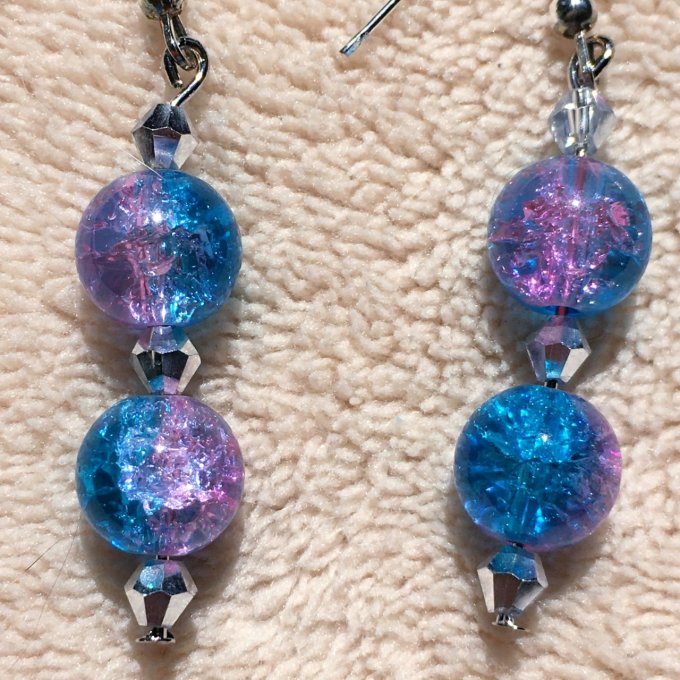 Boucles d'oreilles pendantes, à perles craquelées, bleu et rose