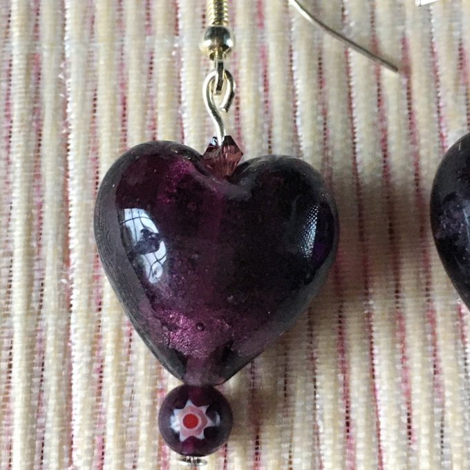 Boucles d'oreilles cœur en verre, prune