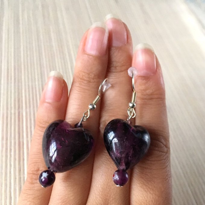 Boucles d'oreilles cœur en verre, prune