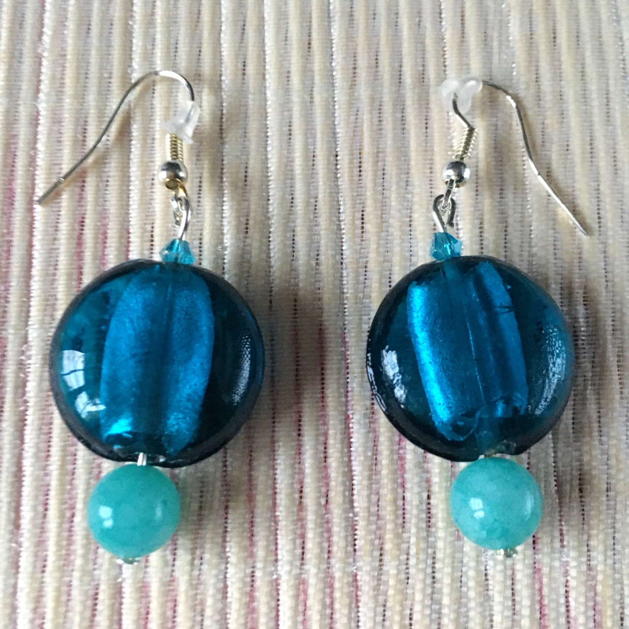 Boucles d'oreilles pastille en verre, bleu canard