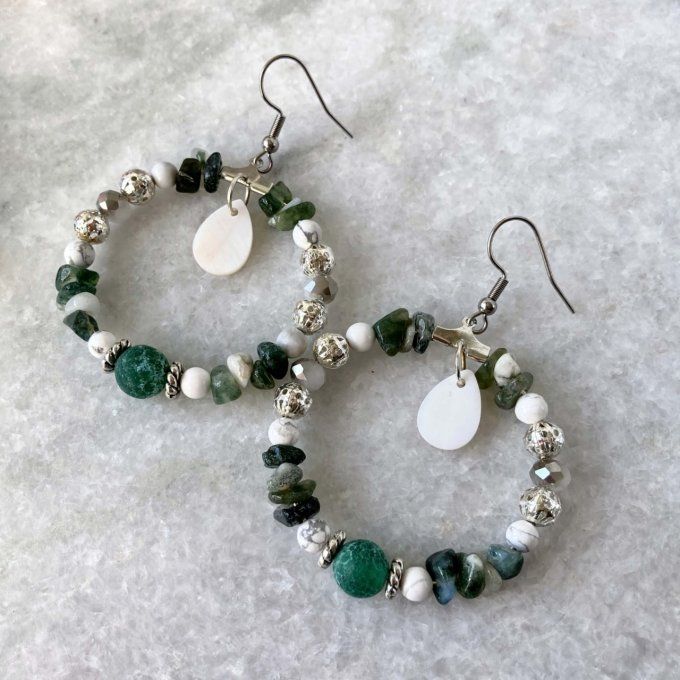 Boucles d’oreilles créoles en Agate Verte & Agate mousse 