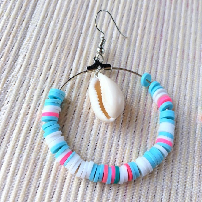 Boucles d'oreilles Créoles, perles Heishi turquoise & coquillages Cauri