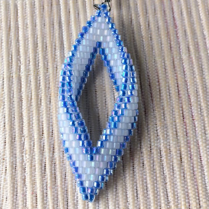 Boucles d'oreilles tissées en perles Miyuki bleu
