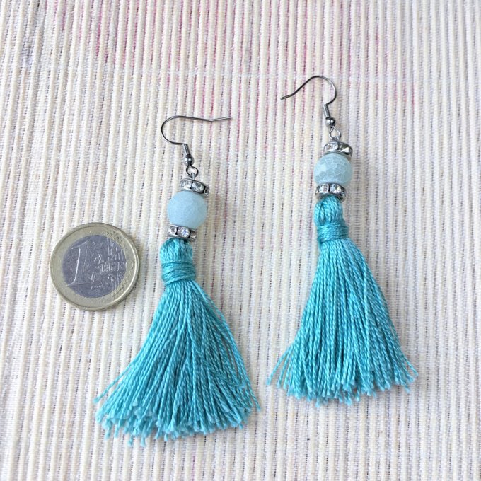 Boucles d'oreilles grand pompon & perle en pierre, bleu céladon