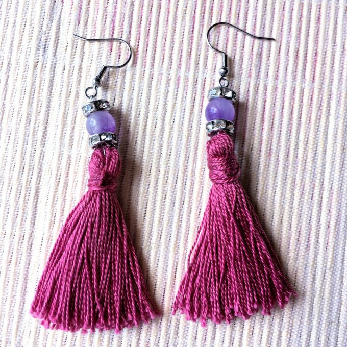 Boucles d'oreilles grand pompon & perle en quartz, vieux rose & mauve