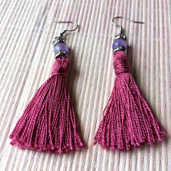 Boucles d'oreilles grand pompon & perle en quartz, vieux rose & mauve