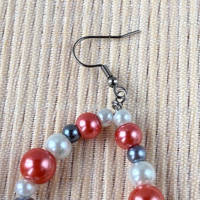 Boucles d’oreilles grandes gouttes d’eau en perles, Rose brique, Blanc perle & Gris