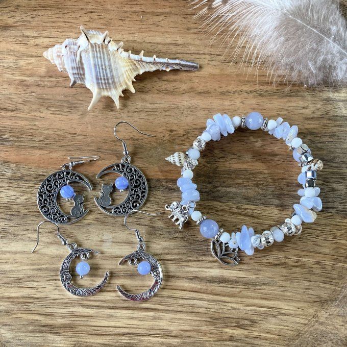 Boucles d’oreilles Lune ou Lune Chat Calcédoine bleue