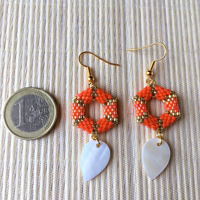 Boucles d'oreilles hexagone orange & doré, tissage Miyuki