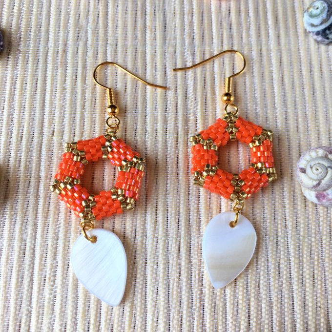 Boucles d'oreilles hexagone orange & doré, tissage Miyuki