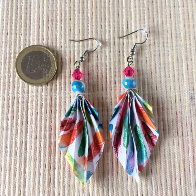 Boucles d'oreilles origami, blanc & plumes