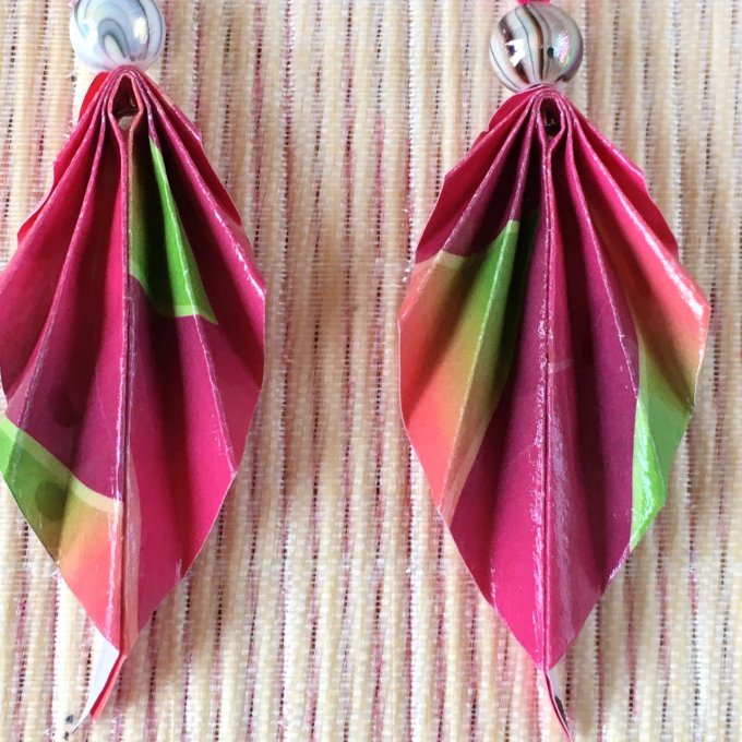 Boucles d'oreille origami duo, fruit du dragon