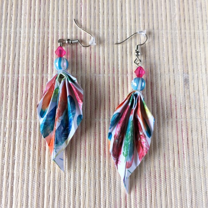 Boucles d'oreilles origami, que plumes