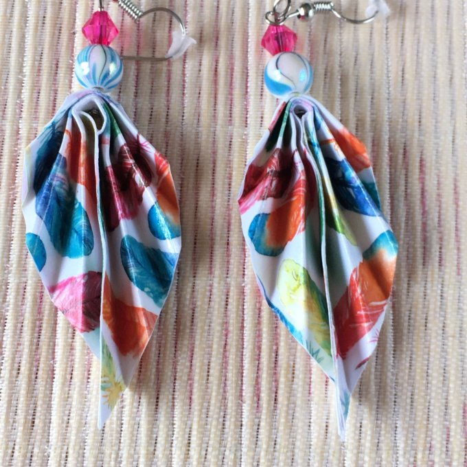 Boucles d'oreilles origami, que plumes