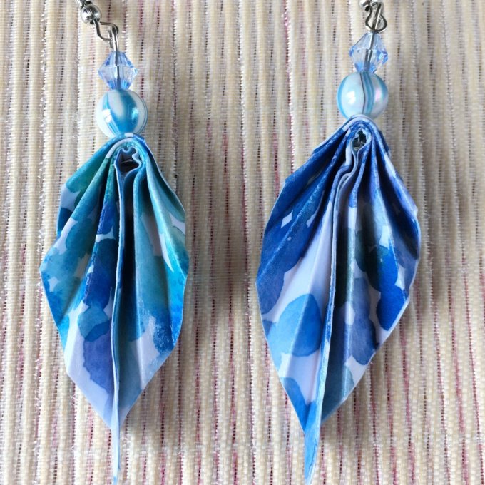 Boucles d'oreilles origami, bulles bleues