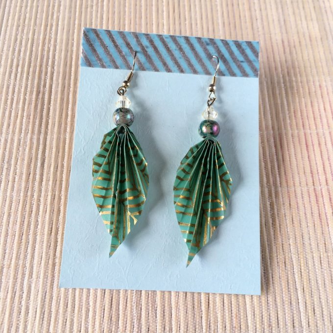 Boucles d'oreilles origami, vert et doré