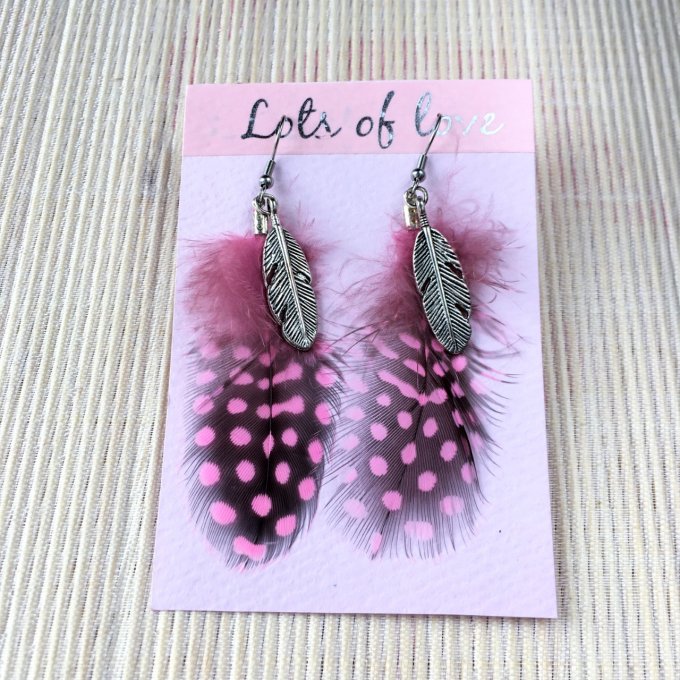 Boucles d'oreilles plumes, rose & noir