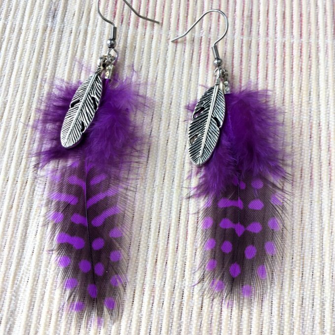 Boucles d'oreilles plumes, violet & noir