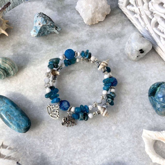 Bracelet Jonc en Apatite bleue, perles, coquillages, breloques lotus & éléphant 
