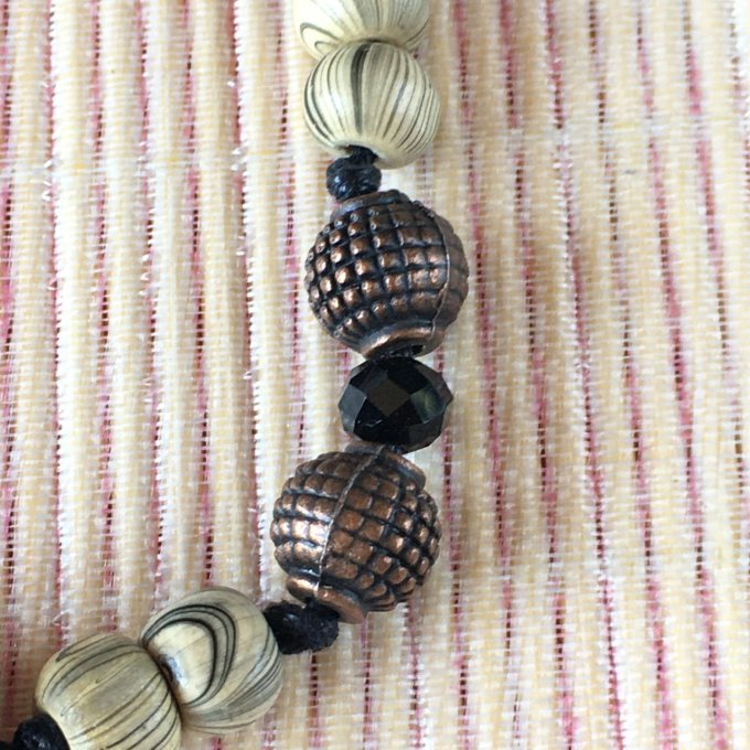 Bracelet macramé, perles bois, cuivre et lave, 18cm