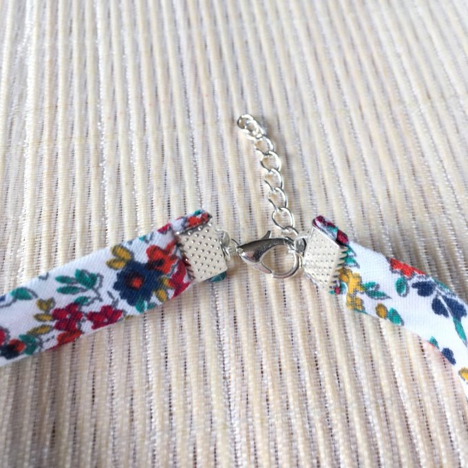 Bracelet 19cm, ruban fleuri blanc et multicolore, oiseau