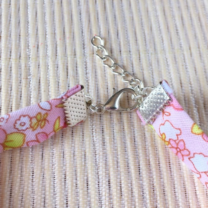 Bracelet 16cm, ruban fleuri rose doux et blanc, couple oiseaux