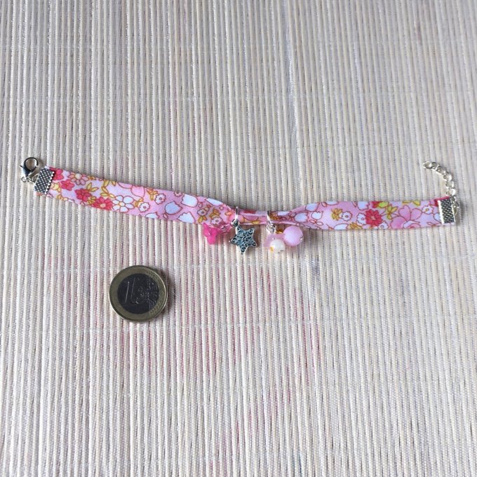 Bracelet 19cm, ruban fleuri rose doux et blanc, étoile