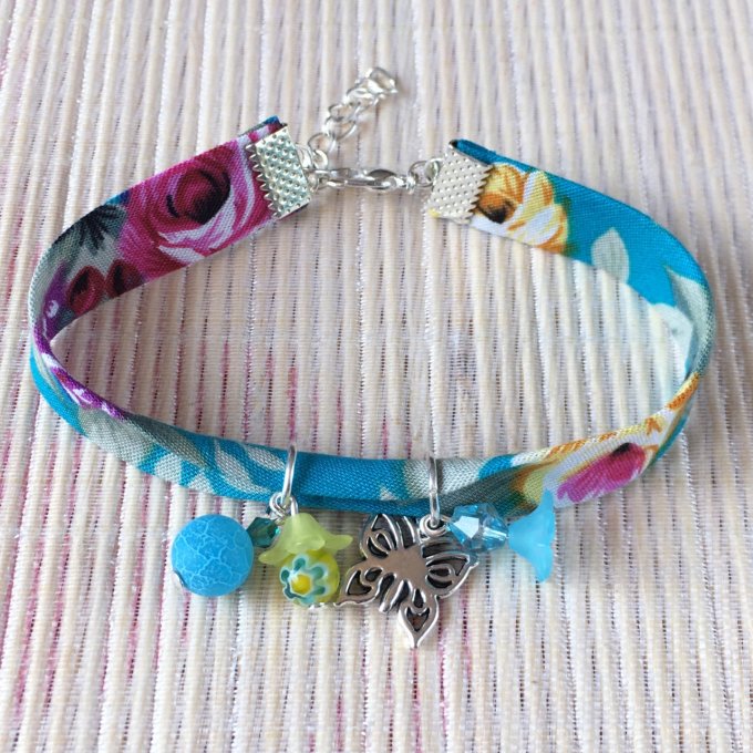 Bracelet 18cm, ruban fleuri turquoise et rose, papillon