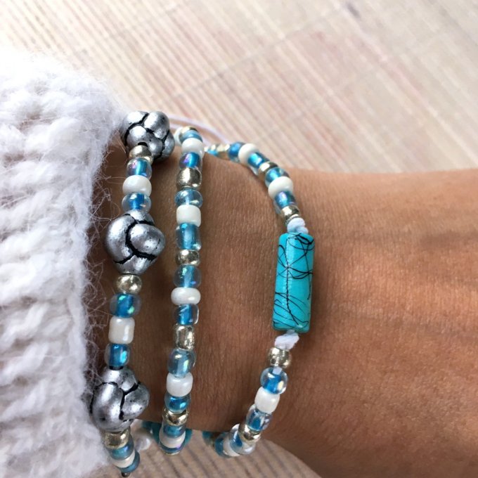 Bracelet triple rang, bleu turquoise et blanc