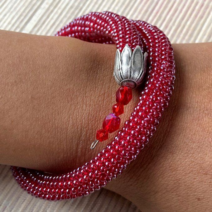 Bracelet jonc en perles de rocailles rouge bordeaux, double tour 