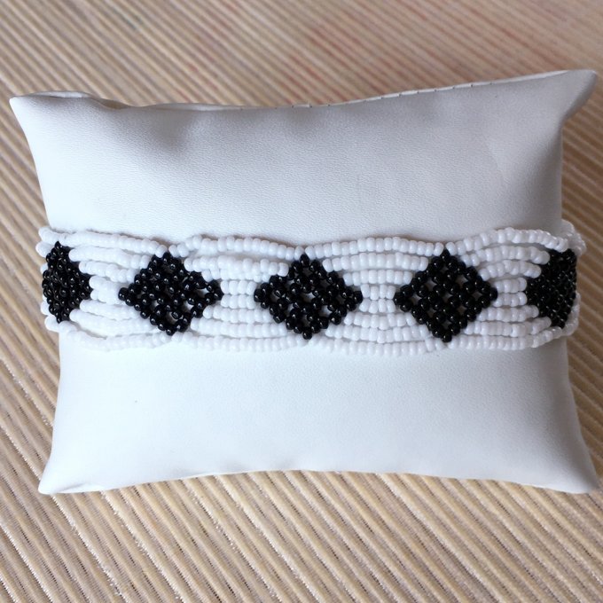 Bracelet croisillons en rocailles blanc et noir