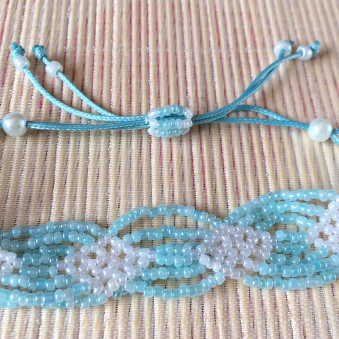 Bracelet croisillons en rocailles bleu céladon et beige