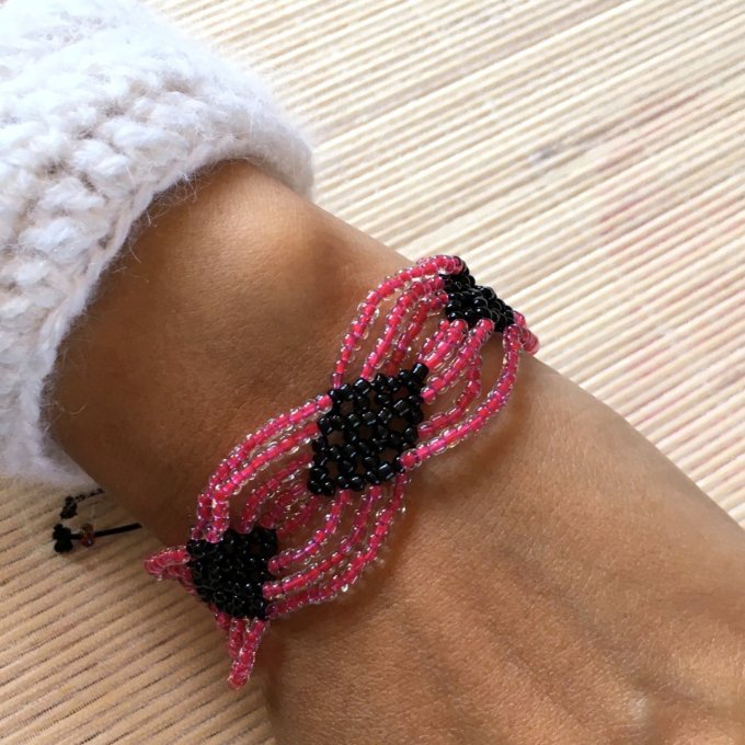 Bracelet croisillons en rocailles rouge et noir