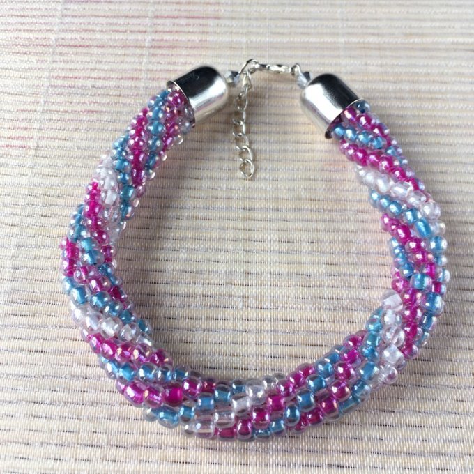 Bracelet grosses rocailles bleu, rose et blanc, torsade russe