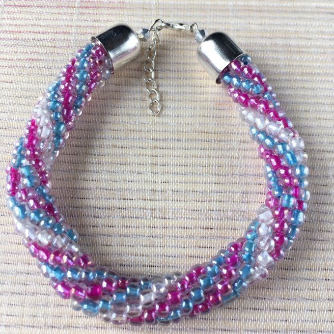 Bracelet grosses rocailles bleu, rose et blanc, torsade russe