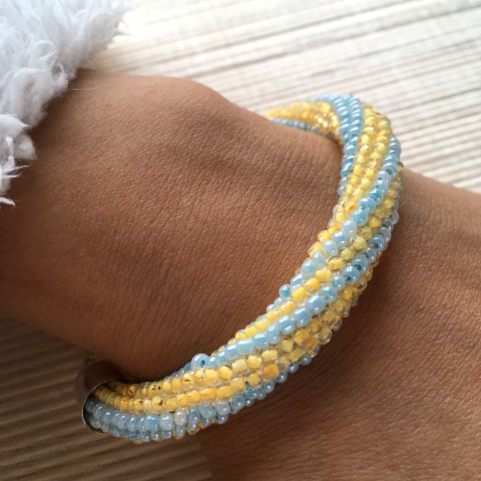 Bracelet rocailles bleu et jaune, torsade russe