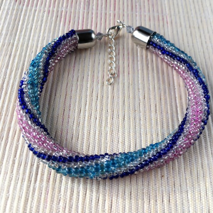 Bracelet rocailles bleu, argenté et rose, torsade russe