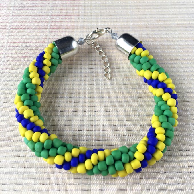 Bracelet grosses rocailles Brésil, vert, jaune et bleu, torsade russe