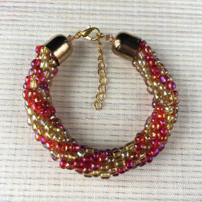 Bracelet grosses rocailles doré et rouge, torsade russe