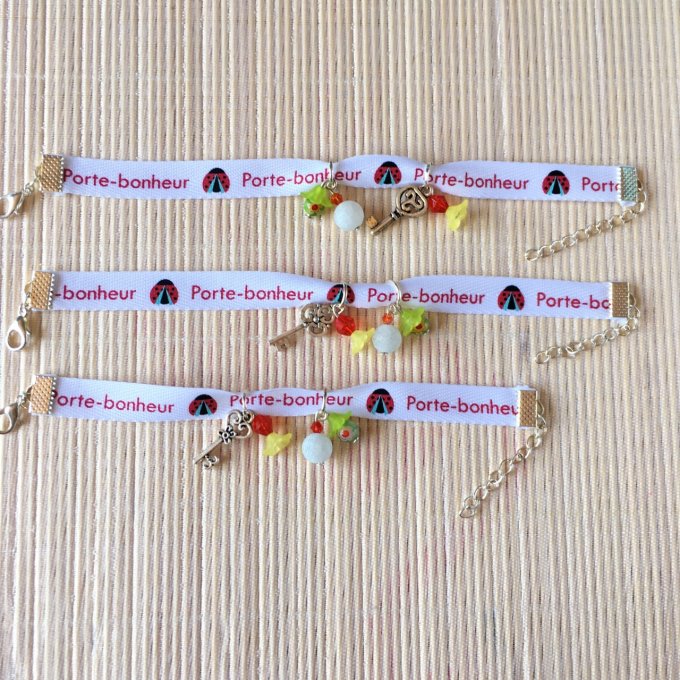 Bracelet 16cm & 18cm & 19cm, ruban blanc et rouge, porte bonheur