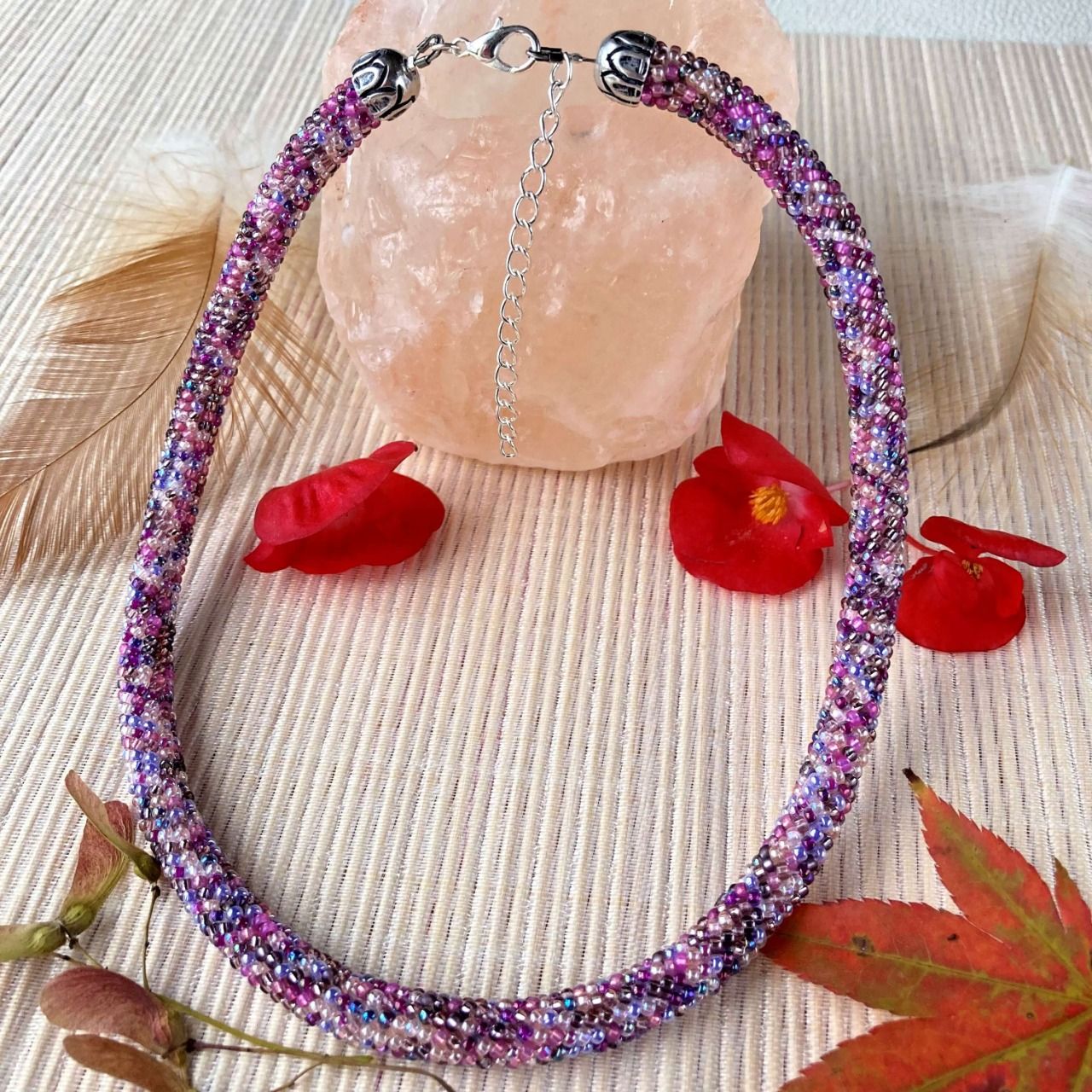 Collier Bracelet en perles de rocailles camaïeu de roses 