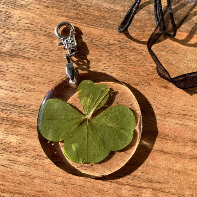Collier trèfle à 4 feuilles, pendentif rond