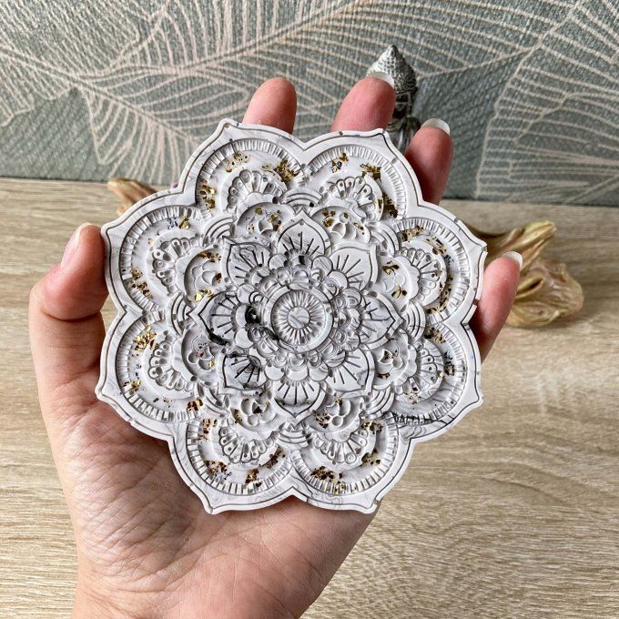 Coffret cadeau – Coupelle mandala blanc, noir et doré, bracelet jonc et boucles d'oreilles Lune