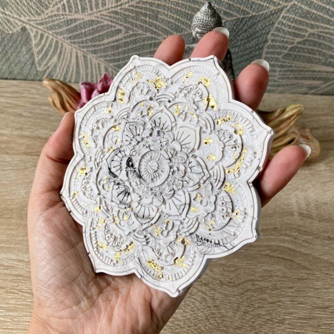 Coffret cadeau – Coupelle mandala blanc, noir et doré, bracelet jonc et boucles d'oreilles Lune